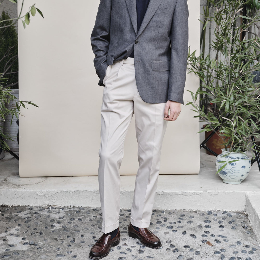 LIGHT STRETCH CHINO TROUSERS by B. MOSS